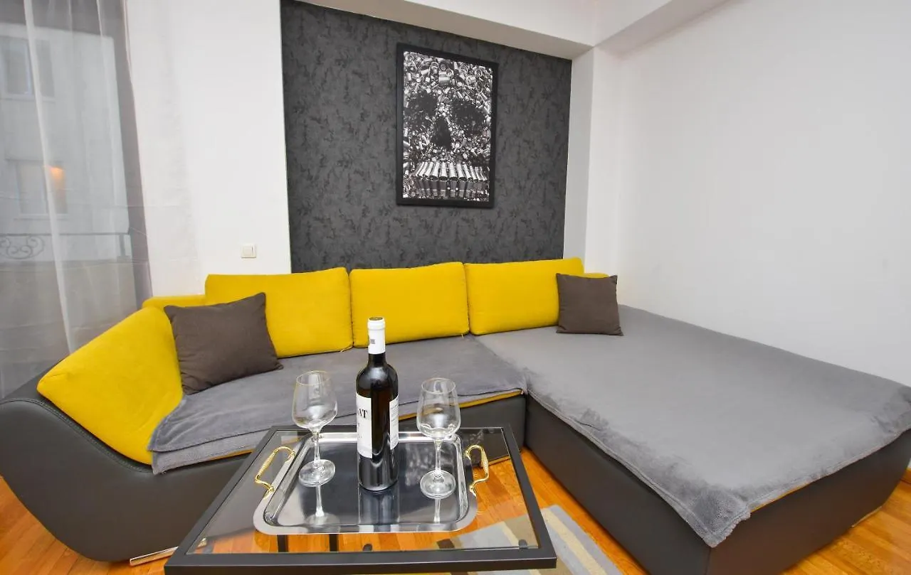 Residenza Don Pepito Apartment Bucharest